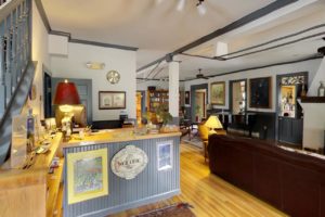 Welcome to the Elk Mountain Lodge